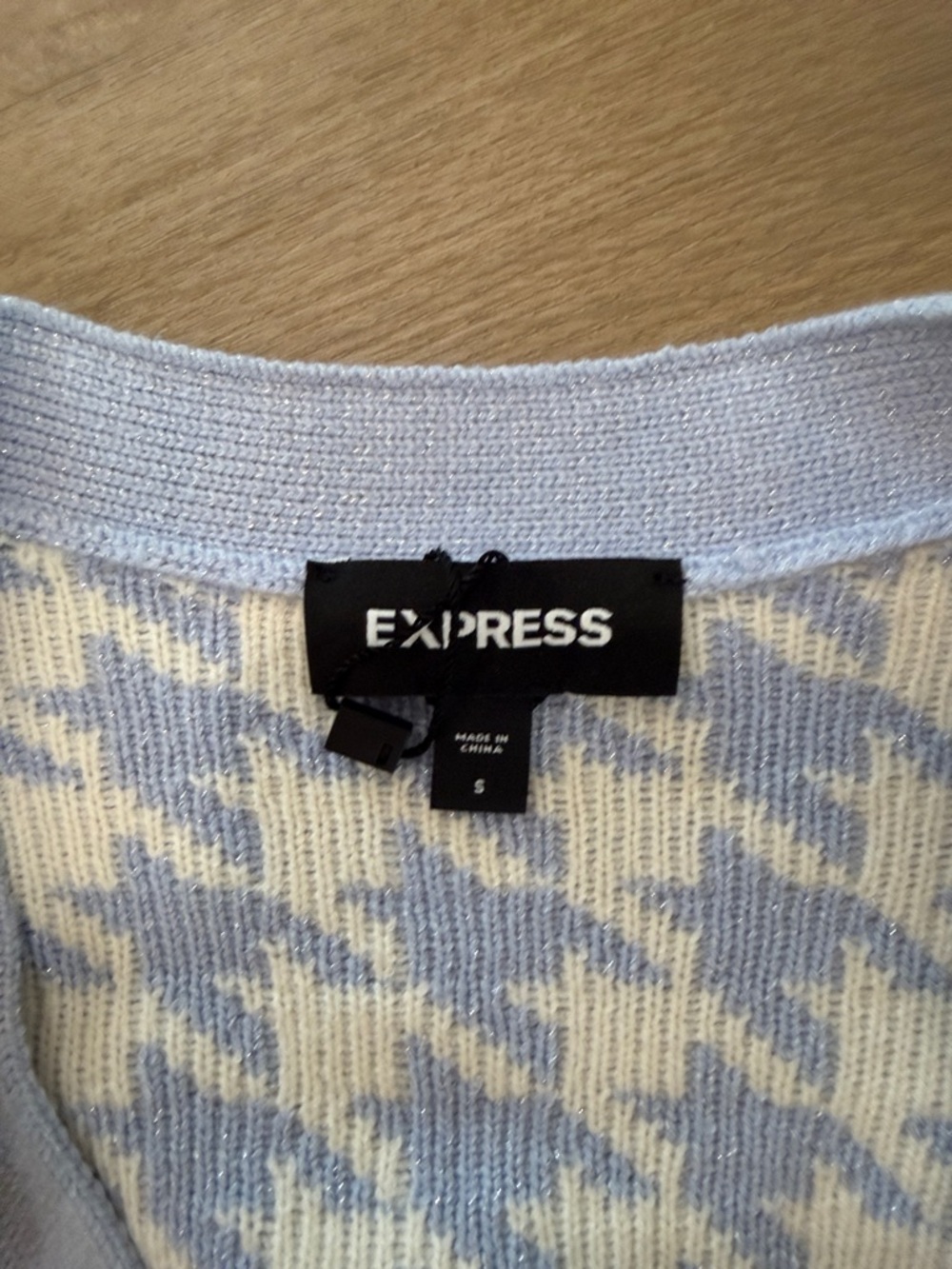 Express Blue and Cream Houndstooth Cardigan - Picture 6 of 9